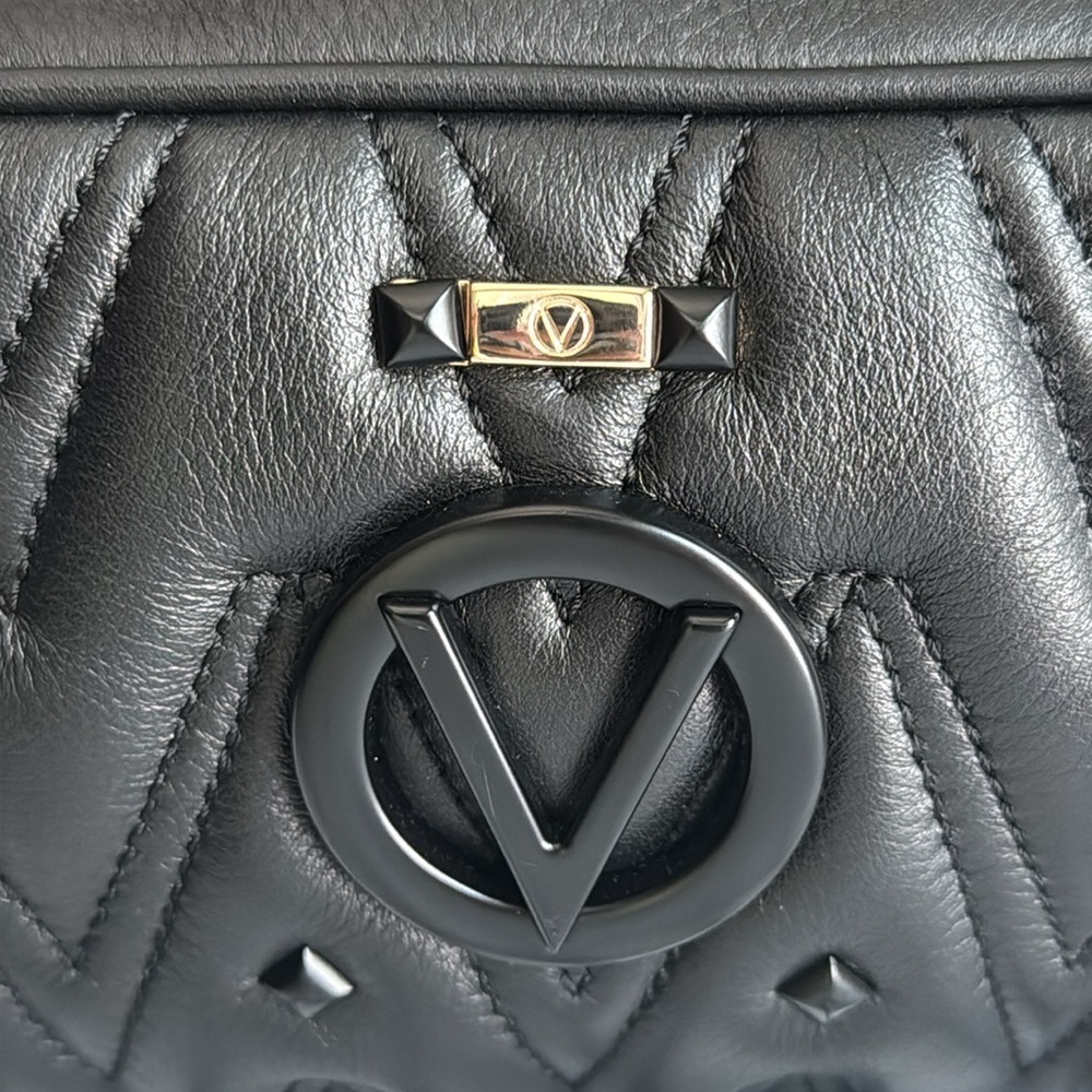 VALENTINO BY MARIO VALENTINO Bella Leather Camera Crossbody Bag black w/ rivets - Picture 9 of 12